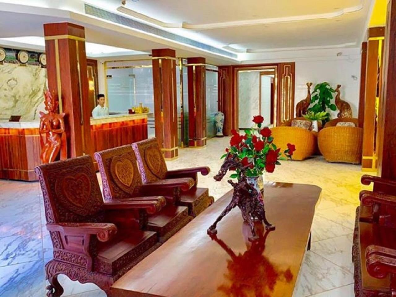 Palace Hotel Мандалей Екстериор снимка